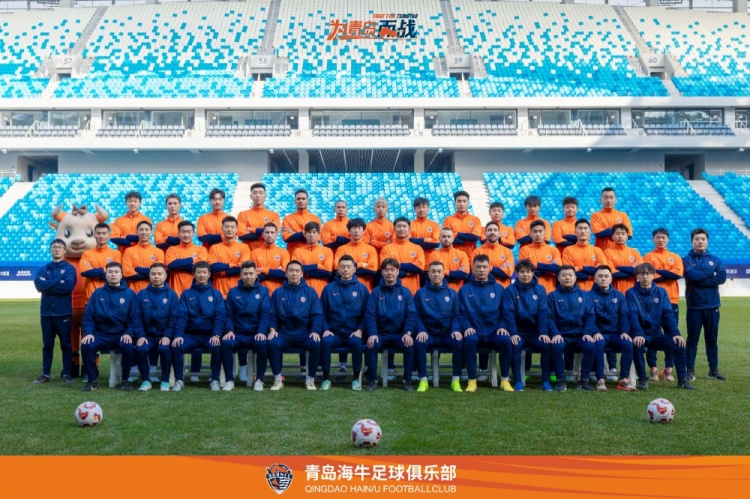  青島海牛一線隊(duì)名單：老將鄭龍、薩里奇坐鎮(zhèn)，金洋洋等新援在列