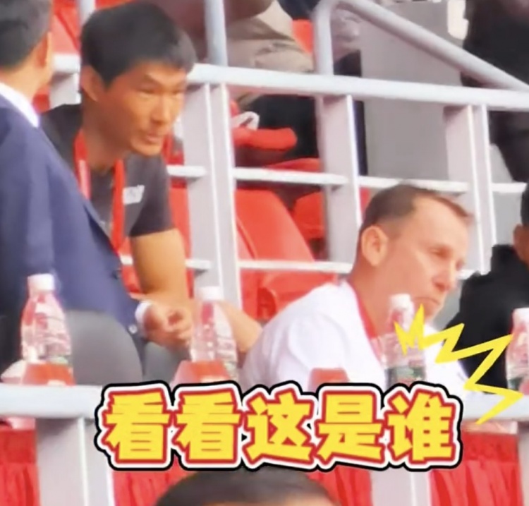  久爾杰維奇現(xiàn)身鹽城，現(xiàn)場觀看中國U22國足vs韓國