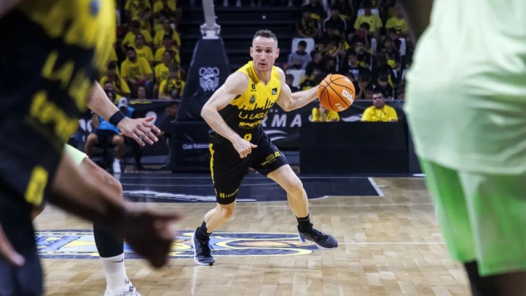  NBA初代老六，42歲進(jìn)入生涯巔峰？！