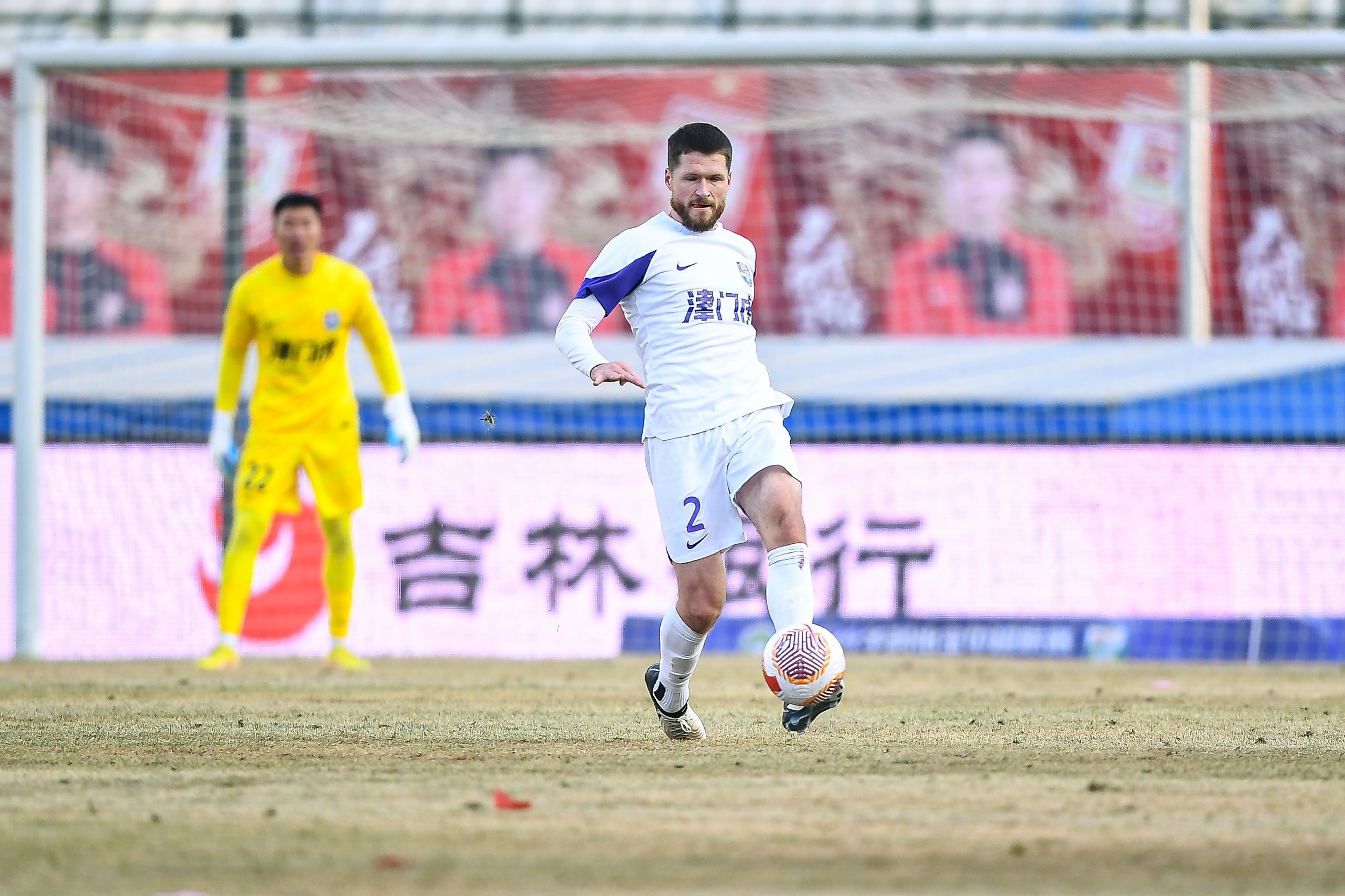  津門虎舊將亞冠對(duì)決格蘭特勝出，津媒：他離開津門虎因存?zhèn)‰[患