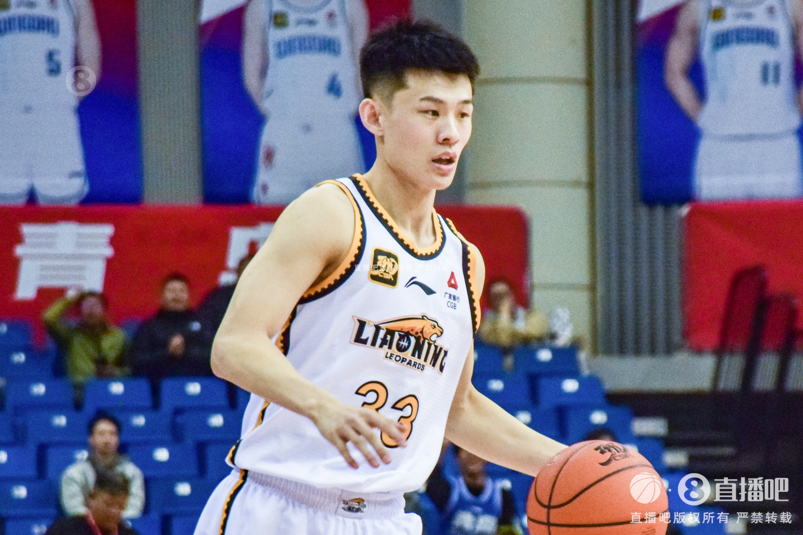  太準(zhǔn)了！王嵐嵚半場4記三分球拿下12分2板2助1斷