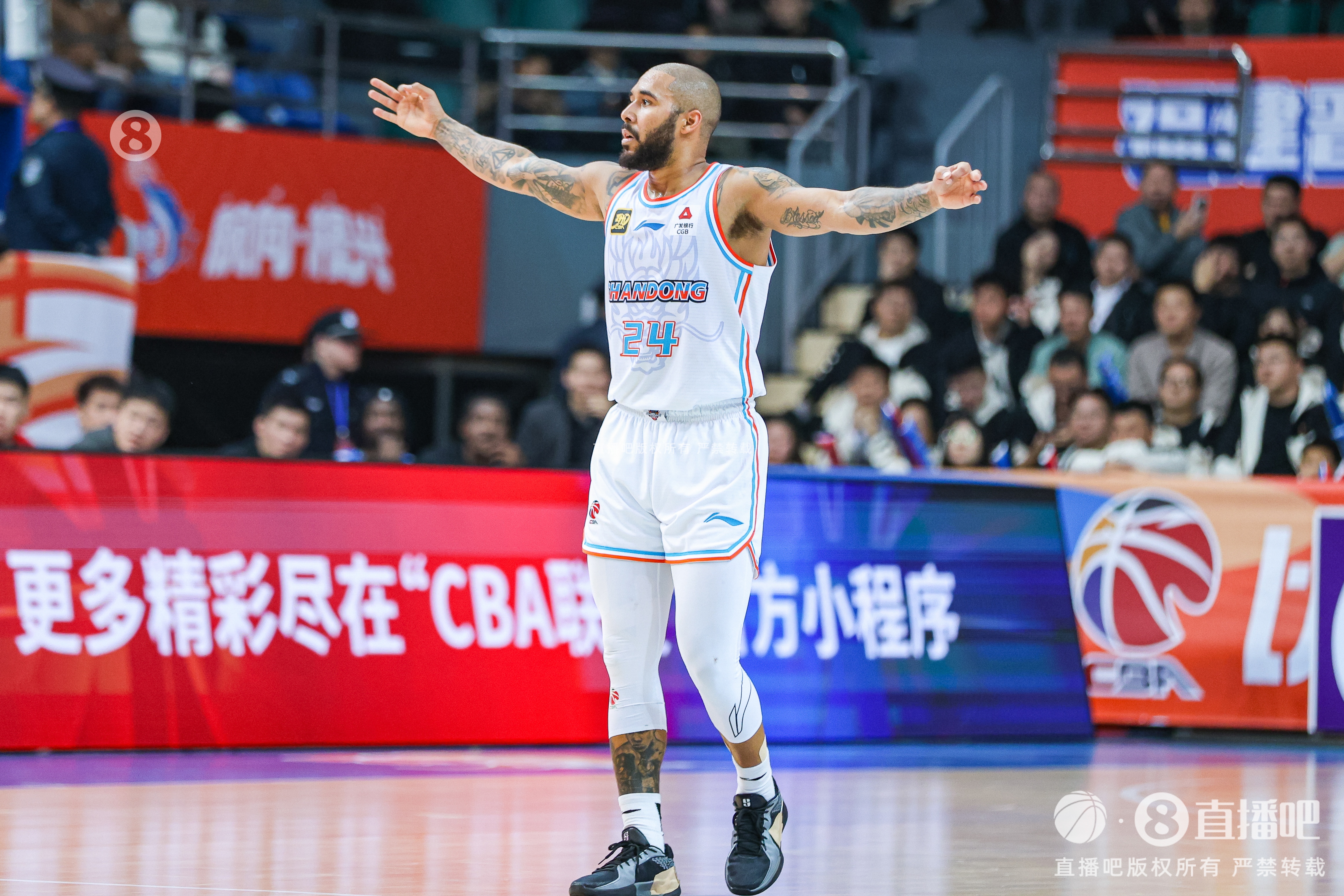  奈何隊友短路！摩爾19中12空砍31分 末節(jié)狂砍22分
